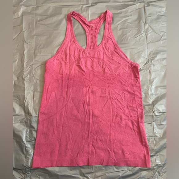 🩵Lululemon Hot Pink Tank Top (8) - Picture 2 of 6